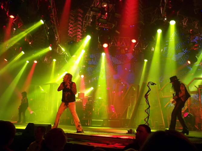 Mötley-Crüe-3-2026-06-15[12.29]